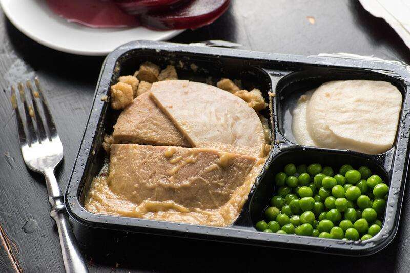How to Do Mindful Eating for Caloric Deficit