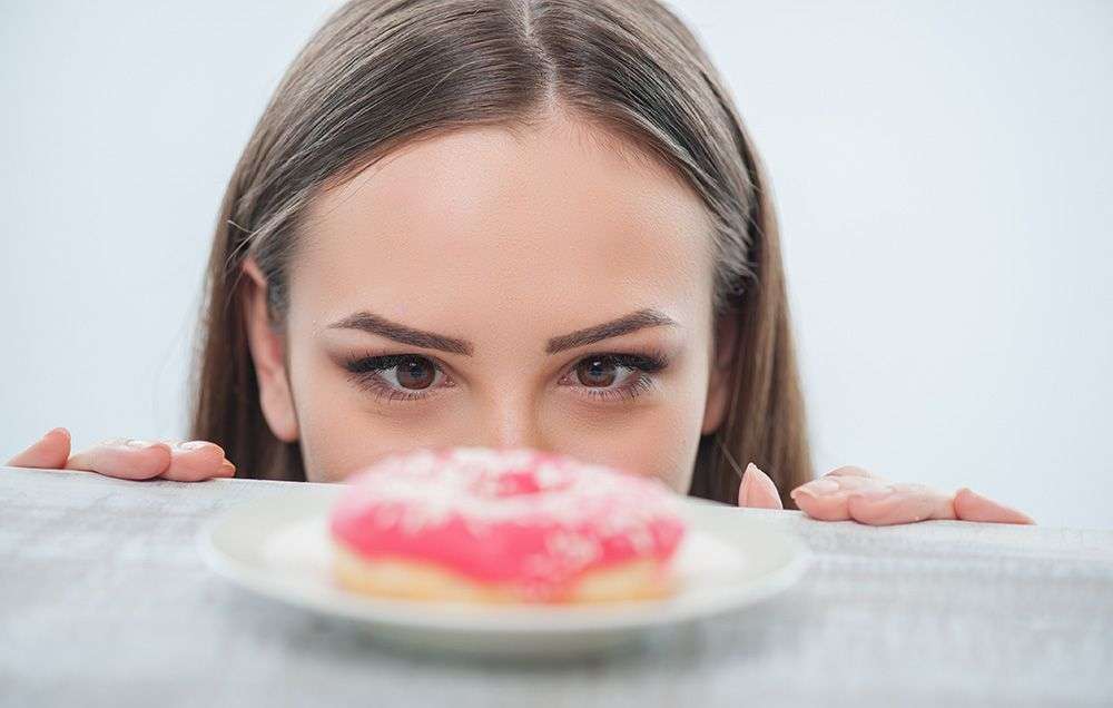 Role of Hunger and Fullness Cues in Mindful Eating for Weight Loss